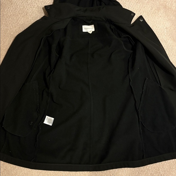 Women’s Jacket - Picture 12 of 16